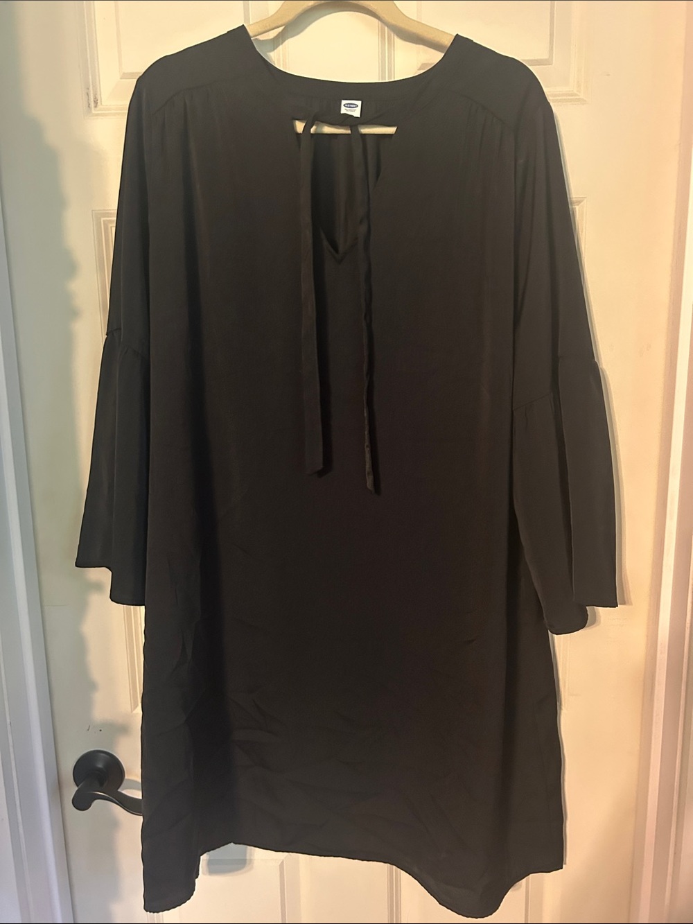 Old Navy Black Casual Shift Dress